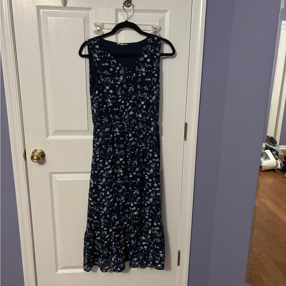 NWOT blue floral midi drees